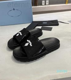 P Triangle Prad flip 2022-Top quality flops Slippers womens sandals men fashion indoor shoes Black rubber flats slippler