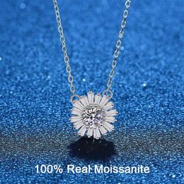 925 Sterling Silver Sunflower Pendant For Women 14K White Gold GRA VVS1 Moissanite Diamond Necklace Wedding Jewelry324J