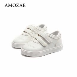 Athletic Outdoor Kids Sneakers Boys Sport Shoes Children's Leather White Shoes For Girls All Seasons Flexible Sole Trainers School Running Shoes W0329