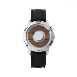 Wristwatches FNGEEN Wooden Dial Magnetic Men's Fashion Casual Quartz Watch Simple Leather Multi-coloured Strap
