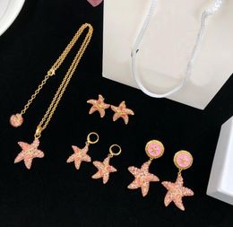 Fashion Designed Necklaces Bracelet Earring Starfish Pendant Sea Travel Holiday Style Banshee Medusa Head Portrait 18K Gold Plated Designer Jewelry 10-9
