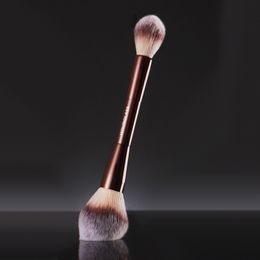 Double Head Professional Makeup Brushes New high gloss brush Plastic handle cosmetic brush Facial Brush Beauty Tools