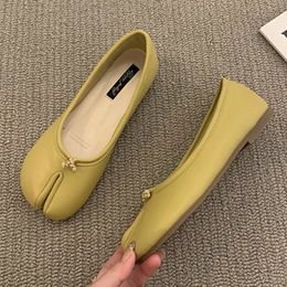 Japanese Ninja Dress Style Tabi Shoes Women Cosy Leather Flats Split Hoof Toe Loafers Femme Mary Jeans Mocasines Ladies