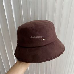 725026 Winter Baseball Cap Fishmen for Men Golf Hat Women Hat High Quality Fashion Luxury Metal Design Retro designer Co and Co Caps New