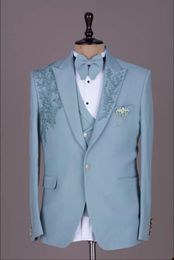 Three Pieces Wedding Tuxedos Men Suits Handsome Casual Applicants Peaked Lapel Suit One Buttons Customised Packets Multi-scenario Coat Vest Pants
