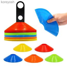 Kitchens Play Food 12pcs Cone Set Football Training Equipment Toy For Kid Pro Disc Cones Agility Exercise Obstacles Avoiding Sport Training PropL231104