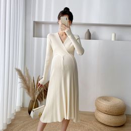 Maternity Dresses 204 Autumn Winter Dense Knitted Sweaters Dress Elegant V Neck A Line Slim Clothes for Pregnant Women Pregnancy Ins 230404