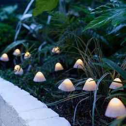 Novelty Lighting LED Outdoor Solar Garden Lights Mushroom String Lawn Lamps Waterproof Garland Landscape Decoration for Yard/Path/Party/Street P230403