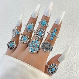 Cluster Rings Vintage Green Stone Flowers Joint Ring Sets For Women Men Charms Cactus Carve Geometry Jewelry 10pcs/sets Anillo 24890