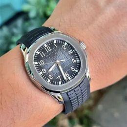 Mode Herren Edelstahl Uhren Hardlex Mechanische Automatische Bewegung 40mm Kautschukband AAA Top Armbanduhren Montre De Luxe