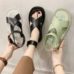 Sandals 2022 Ladies Summer Sandals Beach Sandals Fashion Flat Shoes 2022 New Sandals Non-slip Flat Sandals Buckle Black and White AA230403