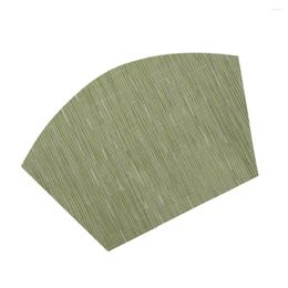 Table Mats Sector Shape Placemat PVC Mat Skid Resistance Heat Insulation Tableware (Green)