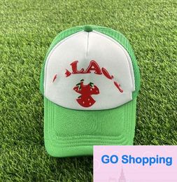 Wholesale Hat Men's Fashion Trendy Big Head Circumference Strawberry Trucker Hat Truck Caps Women