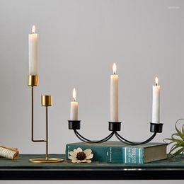 Candle Holders Beautiful Modern Vasesative Simple Candels Holder Metal Cake Vazenhouder Stand Living Candelabraation 2023 II50ZT