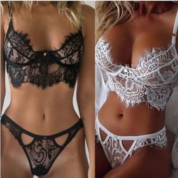 Women Separated Sleepwears Sexy Hollow Out Lace Bralet Bra Lace Lingerie Outfit and Pantie Sets Large Size Lace Underwear Suits238I