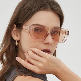Солнцезащитные очки в стиле ретро, квадратные женские и мужские модные брендовые солнцезащитные очки в большой оправе, винтажные женские очки чайного цвета с многоугольной оправой UV400
