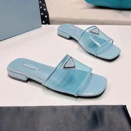 2023 Sandals and Slippers: Popular on the internet, Solid Color Flat Heel, Casual Fashion, Transparent Multicolor Slippers