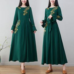 Casual Dresses 2023 Women's Spring Autumn Long Sleeve Heavy Embroidery Embroidered Dress Temperament Elegant Retro Dark Green Maxi H2155