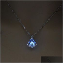 Pendant Necklaces Glowing In The Dark Moon Lotus Flower Shaped Pendant Necklace For Women Yoga Prayer Buddhism Jewellery N209113 Drop De Dho1P