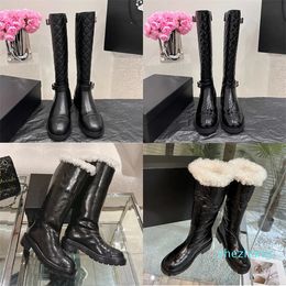 2023-Patent Lambskin boots designer woman luxury Black Shearling Lambskin shoes Velvet Lambskin boot Fashion Classics Patent Calfskin outdoors shoe
