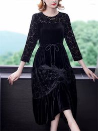 Casual Dresses French Temperament Hollow High-End Velvet Burning Flower Stitching Dress Women's Autumn And Winter Slim Elegant M-5XL