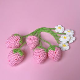 Handmade Knitted Strawberry Keychain Keyring Women Crocheted Wool Flower Leaf Bag Pendant Car Key Ring Handbag Charms Gifts