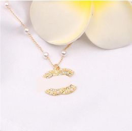 Luxury Designer Brand Double Letter Pendant Necklaces Chain 18K Gold Plated Pearl Crysatl Rhinestone Sweater Long Newklace for Women Wedding Jewerlry Accessories