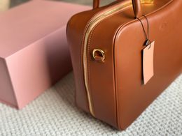 Miui Designer Bag High Quality Womens Leather Handbag Boston Bag Luxury Design Bowling Bag Fashion Ladies Briefcase Miui Brand Tote Bag Handbag 240510