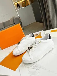 2023 New Luxury Brand Casual Shoes Designer Letter Men Shoes High Quality Women Fashion and Comfortable Calf Leather Breathable Low Top 0401