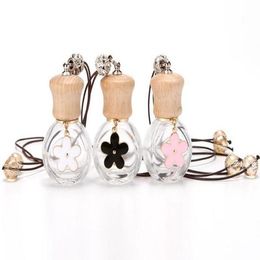 6ML Packaging bottles Car Glass Perfume Bottle Pendant Mini Refillable Perfume Packaging Bottle with Wooden Cap