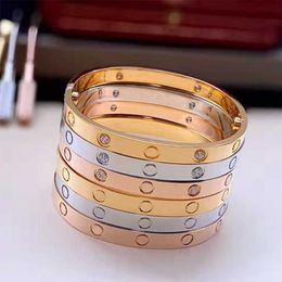 Brand Luxury 18K Gold Men Bracelet Fashion Couple Cuff Designer for Women High Quality 316L Stainless Steel Jewelry HOVD