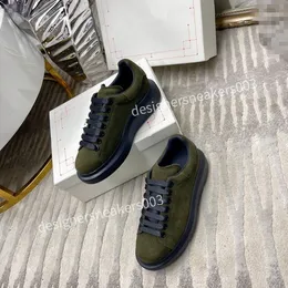 top new Designer Womens Casual Dad Shoes Green Designer Sneakers Sole Bottom Fashion running shoes Soft and comfortable platform shoes2023