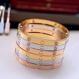Luxury Bracelet Designer Woman Bangle Fashion Unisex Charm Bracelets Stainless Steel Plated 18K Gold Jewellery Party Mens Womens Gift TGD1