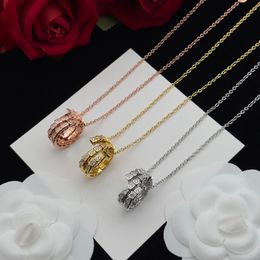 Lovely Necklaces Silver Circular snake Pendant Necklace Luxe Designers Jewelry Women Rose Gold Chain for Men diamond necklace B gril gifts