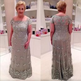 Grey Mother Of The Bride Dresses Scoop Neck Lace Applique Pearls Beading Illusion Long Plus Size Evening Dress Wedding Guest Dresses