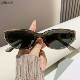 New Women's Fashion G Family hallowee Small Frame M Sunscreen Sunshade Driving Su for Male and Female Couples Street Photo