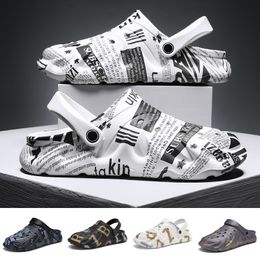 Sandals Men's Trendy Graffiti Shoes Selling Summer Beach Designer Outdoor Clogs for Men Zapatillas De Hombre 230404