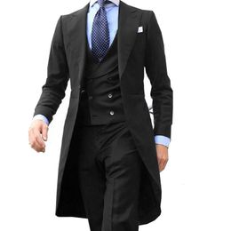 Men's Suits Blazers Arrivel Long Coat Designs Chinese Red Men Suit Gentle Tuxedo Prom Blazer Custom 3 Pieces JacketVestPants 230404
