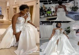 One Shoulder Long Sleeve Wedding Dresses with Detachable Train Sparkly Lace Beaded Arabic Aso Ebi High Slit Garden Beach civil Wed5715977