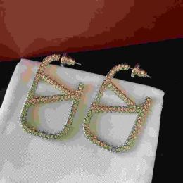 2023 Earrings Designer for Women Stud Heart Shape Pearl Crystal Gold Double V Letter S Sier Jewelry valentino