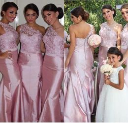 One Shoulder Bridesmaid Dresses Lace Satin Mermaid Beaded Floor Length Covered Buttons Beach Plus Size Wedding Guest Gowns Custom Made Formal Evening Wear