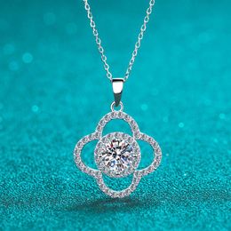 Chains Passed Diamond Test Perfect Cut Moissanite 925 Sterling Silver 1CT Clover Pendant Fashion European And American Jewelry