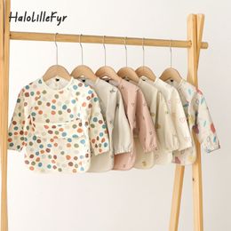 Śliniaki beknięcia tkaniny Dzieci karmiące fartuchy BIB BIB BIB z kieszonkową pełną osłoną Baby BIB z kieszonkowym wodoodpornym śliniakiem z długim rękawem 230404