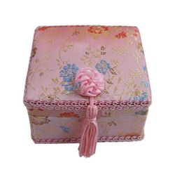 Lace de encaje decorativo Caja de regalo de joyería grande Embalaje de artesanía Brocado de seda floral Cartón de cartón Pulsera Collar collar de cuentas 2685184