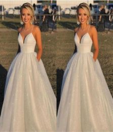 2023 Gorgeous Wedding Dresses Bridal Gown Sexy Halter Sleeveless Tulle Sequins A Line Ruched SweepTrain Custom Plus Size Country Beach vestido de novia