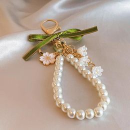 Keychains Elegant Bowknot Flower Pearl Keychain Etrendy Fashion Simple Key Ring Bag Accessories Birthday Gifts