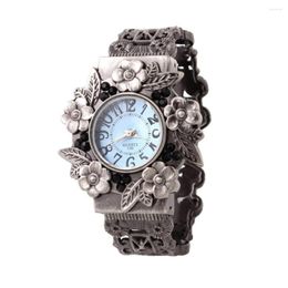 Wall Clocks Women Girls Retro Quartz Watch Relief Flowers Analog Alloy Strap Wristwatch Open Bangle Hand Decorations