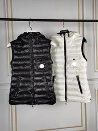 冬の女性ダウンベストファッションデザイナー女性Gilet NFCバッジ卸売小売男性パフジャケット無料交通機関サイズ1-5