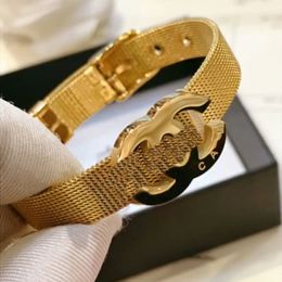 19 estilo designer de moda masculino pulseira feminina pulseiras marca carta jóias acessório presente de aniversário de alta qualidade