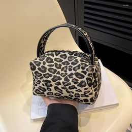 Cosmetic Bags Retro Makeup Bag Large-capacity Leopard Print Organizer Clutch Multi-functional Ravel Toiletries